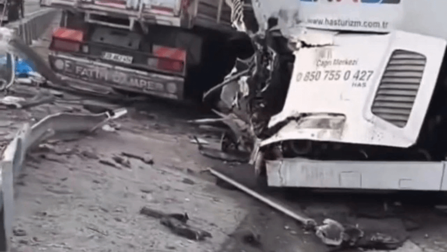 Trafik kazası manzarası